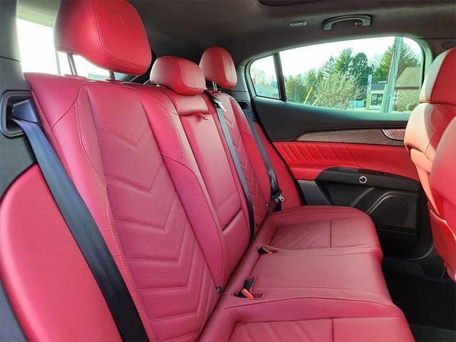 new 2025 Maserati Grecale car, priced at $75,995