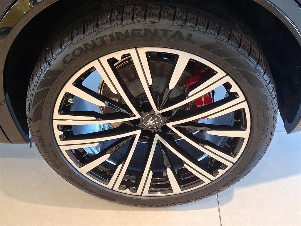 new 2025 Maserati Grecale car, priced at $87,080