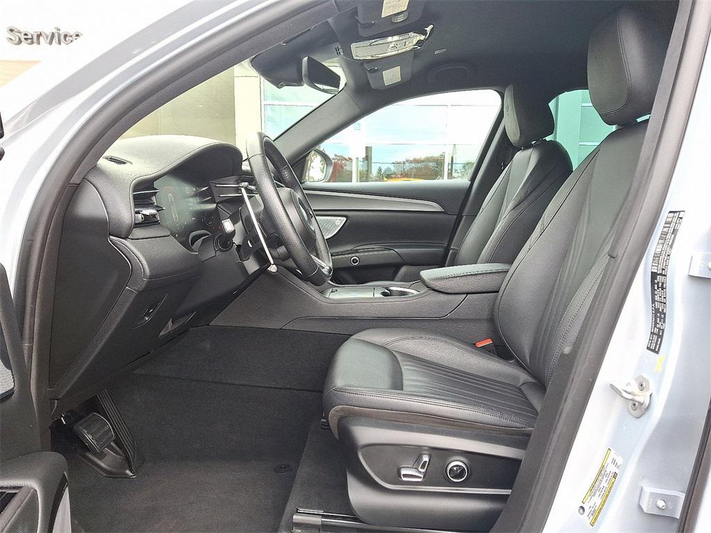 used 2024 Maserati Grecale car, priced at $36,995