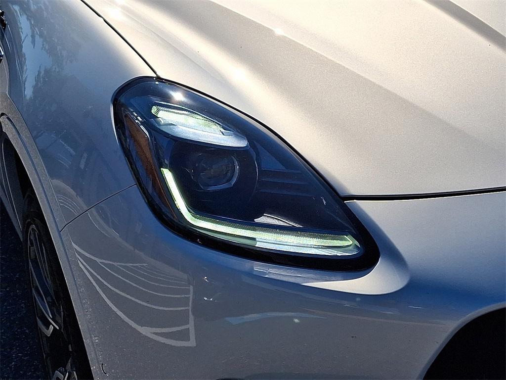 used 2023 Maserati Grecale car, priced at $45,995