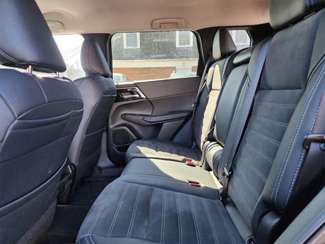 used 2024 Mitsubishi Outlander car