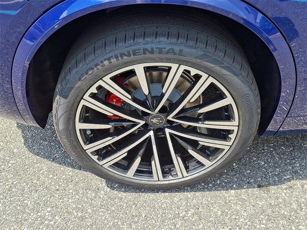 new 2025 Maserati Grecale car, priced at $84,575