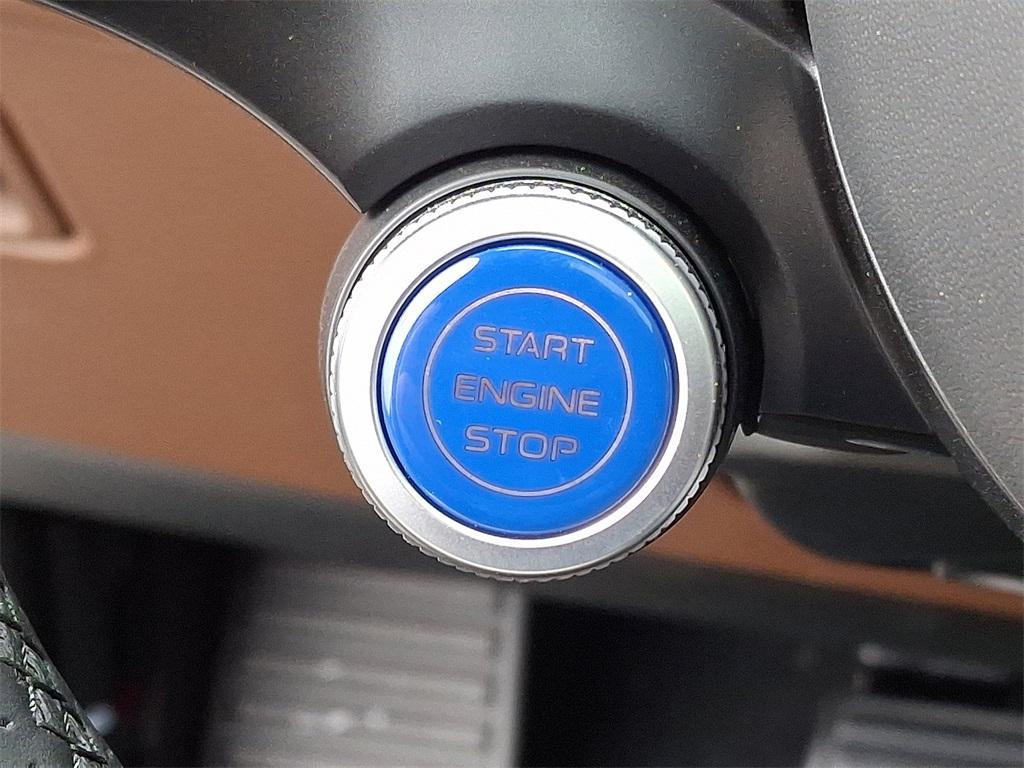 new 2025 Maserati Grecale car, priced at $84,545