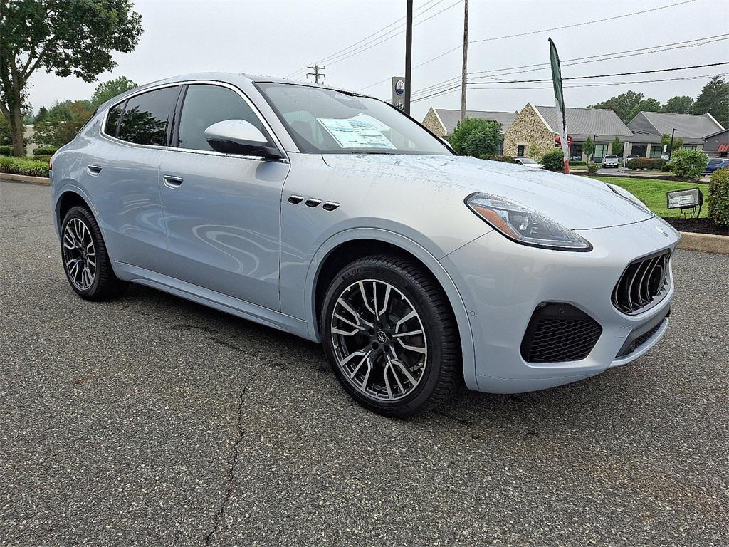new 2025 Maserati Grecale car, priced at $84,545