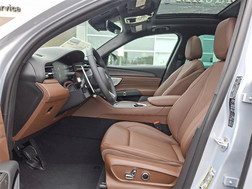 new 2025 Maserati Grecale car, priced at $84,545