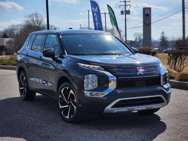 used 2024 Mitsubishi Outlander car, priced at $25,995