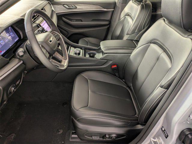 new 2025 Jeep Grand Cherokee car, priced at $38,687