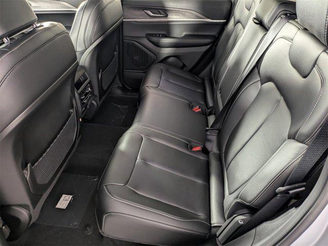 new 2025 Jeep Grand Cherokee car, priced at $38,687