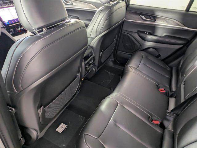 new 2025 Jeep Grand Cherokee car, priced at $38,687