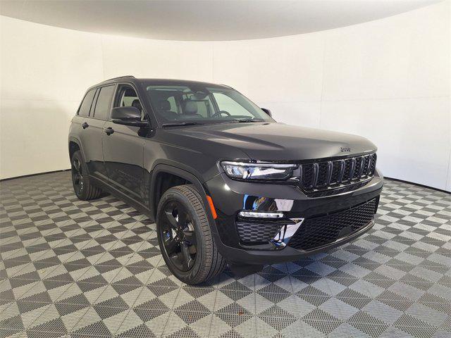 new 2024 Jeep Grand Cherokee car, priced at $44,234