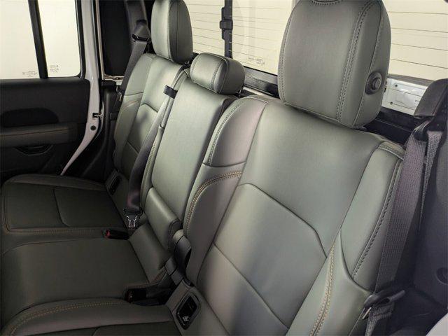 new 2025 Jeep Gladiator car, priced at $51,286