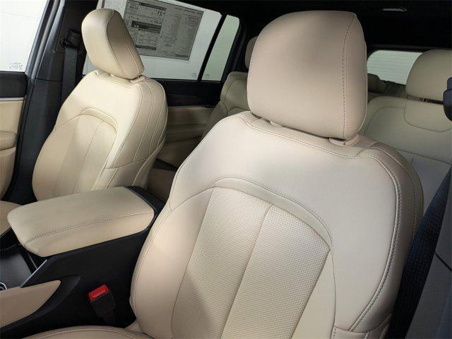 new 2025 Jeep Grand Cherokee L car, priced at $46,673