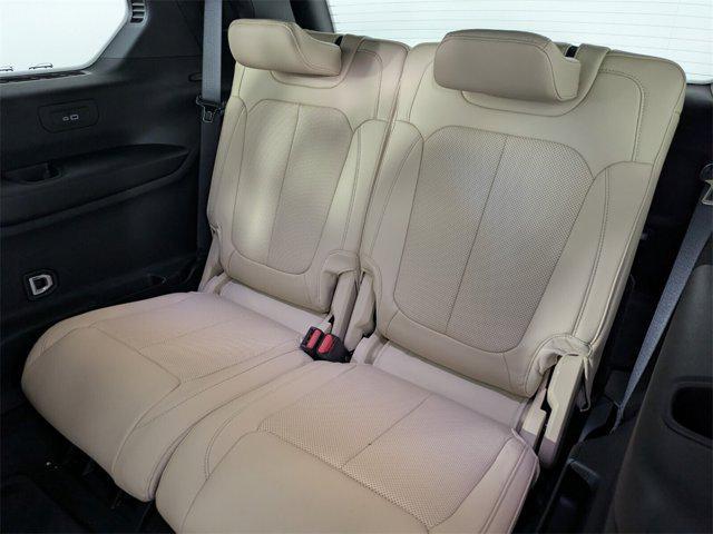 new 2025 Jeep Grand Cherokee L car, priced at $46,673