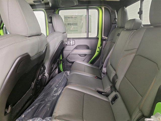 new 2025 Jeep Gladiator car, priced at $50,257