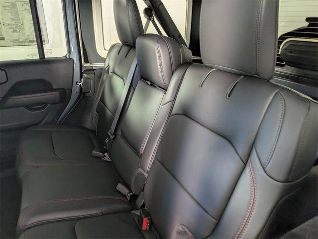new 2025 Jeep Wrangler car, priced at $62,127
