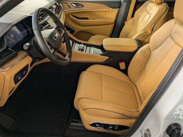 new 2025 Jeep Grand Cherokee car, priced at $58,298