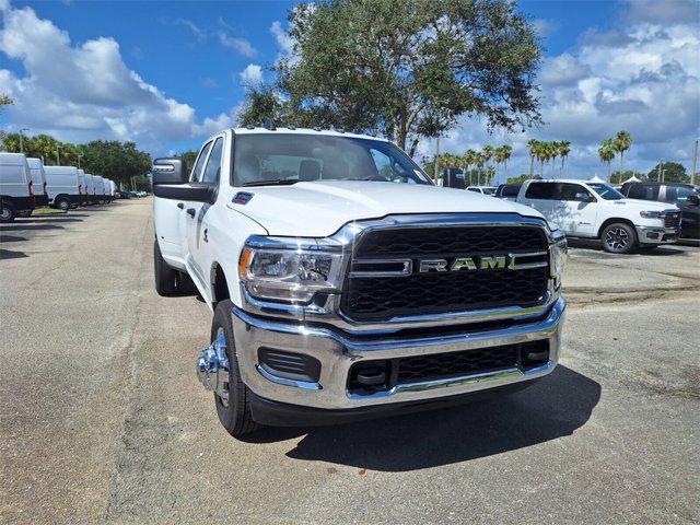 new 2024 Ram 3500 car, priced at $62,963