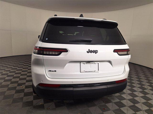 new 2025 Jeep Grand Cherokee car, priced at $38,537