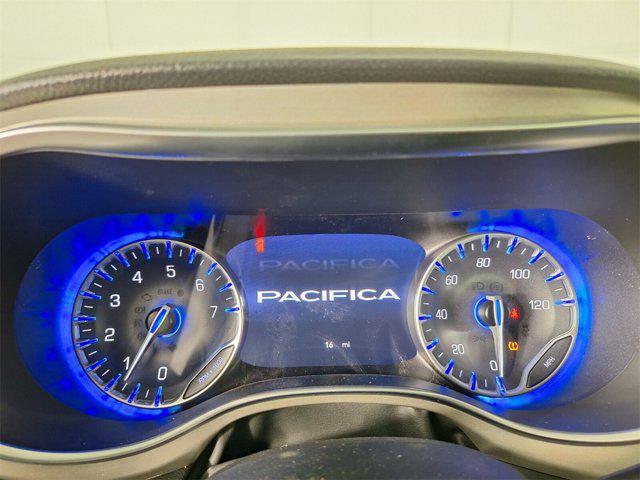 new 2024 Chrysler Pacifica car, priced at $46,874