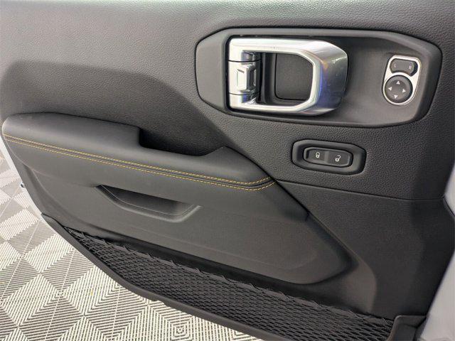 new 2025 Jeep Wrangler car, priced at $47,948