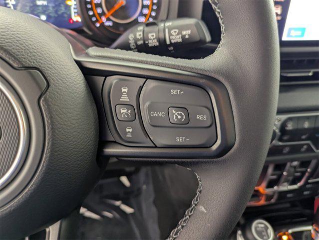 new 2025 Jeep Wrangler car, priced at $44,578