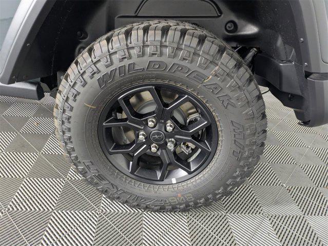 new 2025 Jeep Wrangler car, priced at $44,578