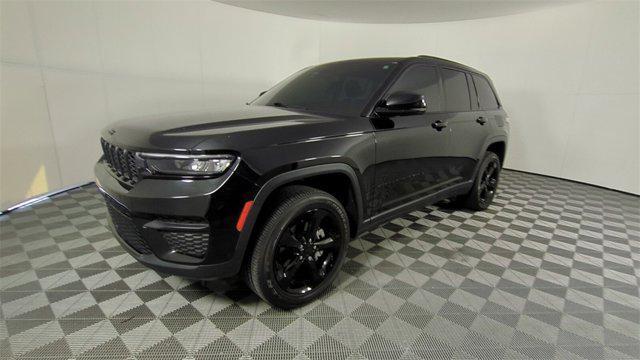 used 2023 Jeep Grand Cherokee car, priced at $31,087