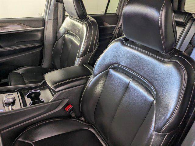 used 2024 Jeep Grand Cherokee car, priced at $25,755