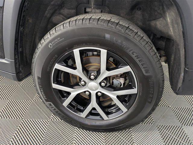 used 2024 Jeep Grand Cherokee car, priced at $25,755