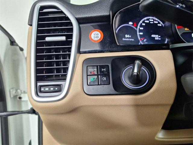 used 2019 Porsche Cayenne car, priced at $33,424