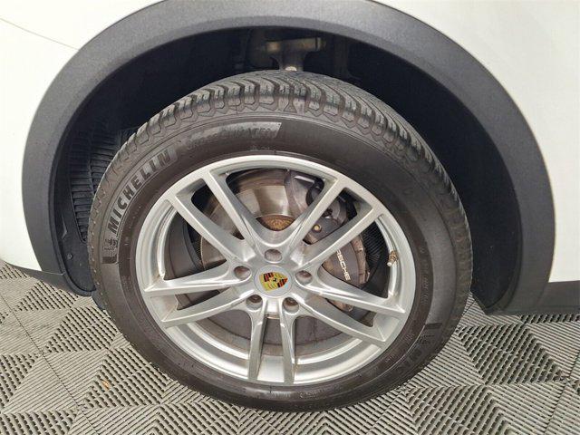used 2019 Porsche Cayenne car, priced at $33,424