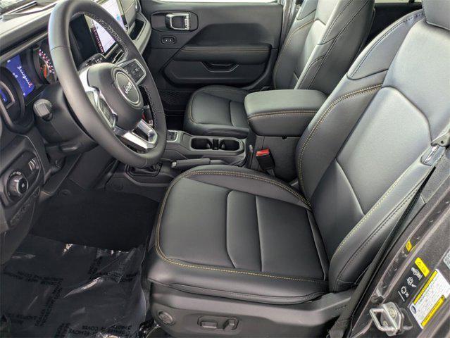 new 2025 Jeep Wrangler car, priced at $46,904