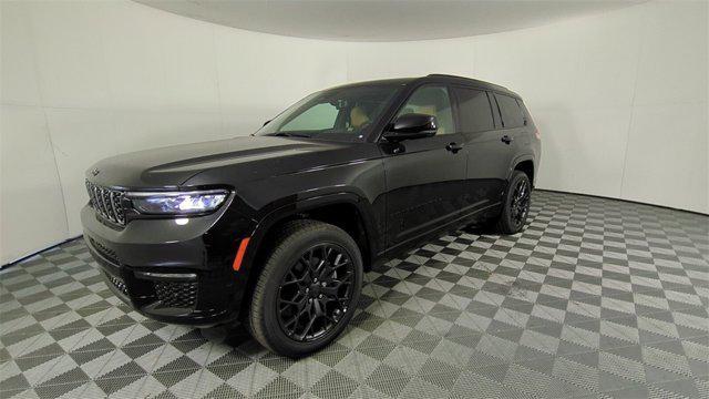 new 2025 Jeep Grand Cherokee car, priced at $60,604