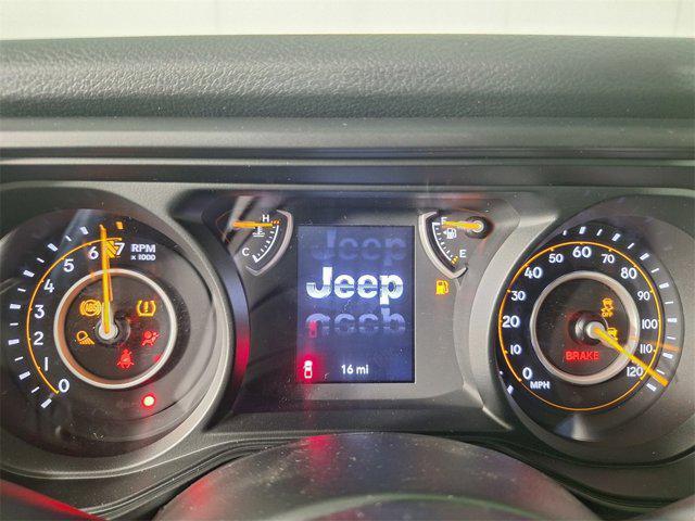 new 2025 Jeep Gladiator car, priced at $39,606