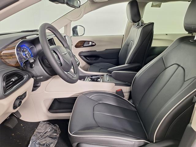 new 2024 Chrysler Pacifica car, priced at $48,449