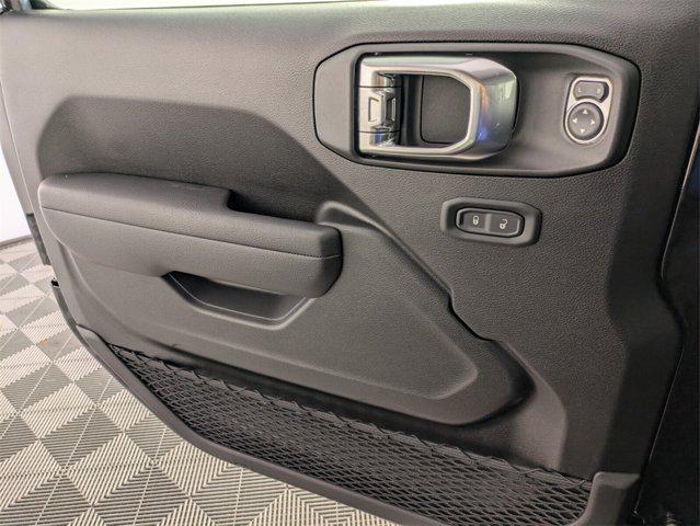 new 2025 Jeep Wrangler car, priced at $47,653