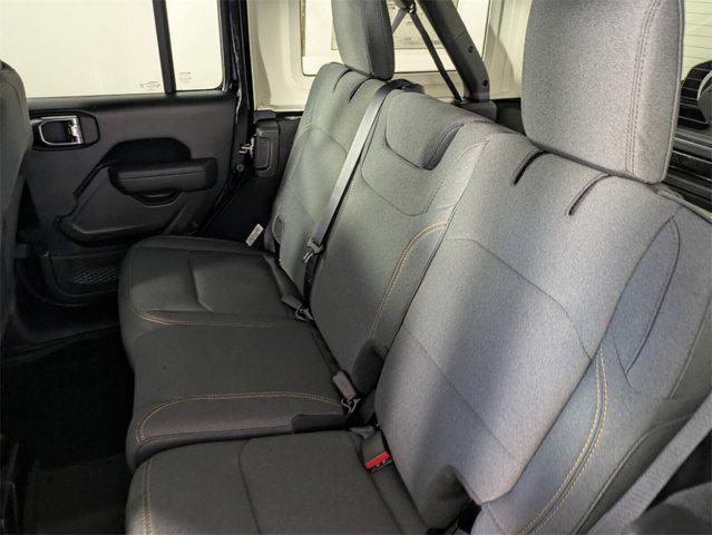 new 2025 Jeep Wrangler car, priced at $47,653