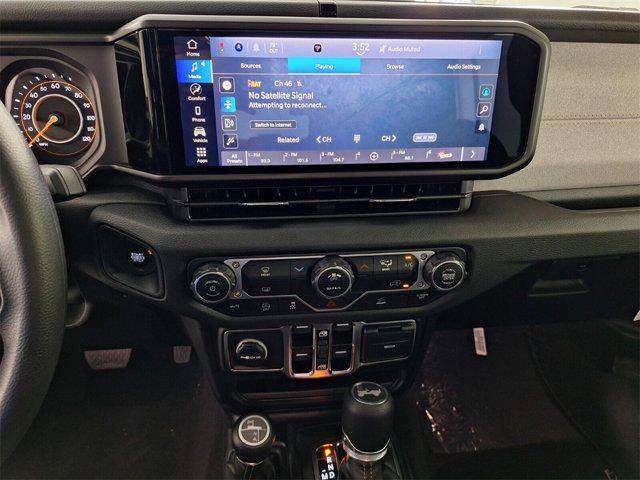 new 2025 Jeep Wrangler car