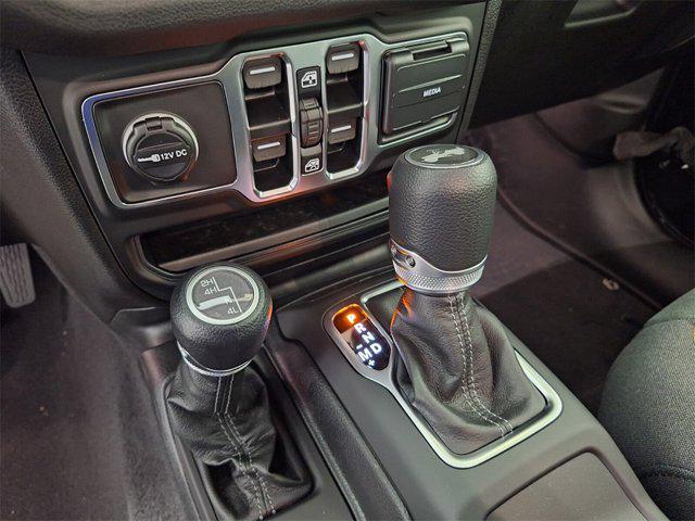 new 2025 Jeep Wrangler car