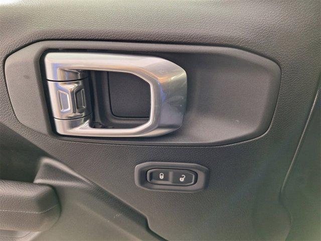 new 2025 Jeep Wrangler car