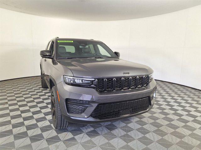 new 2024 Jeep Grand Cherokee car, priced at $36,889