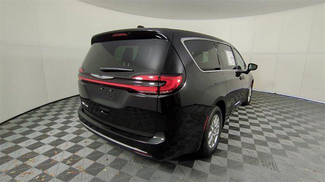 new 2025 Chrysler Pacifica car, priced at $42,425