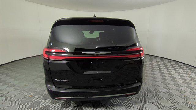 new 2025 Chrysler Pacifica car, priced at $42,425