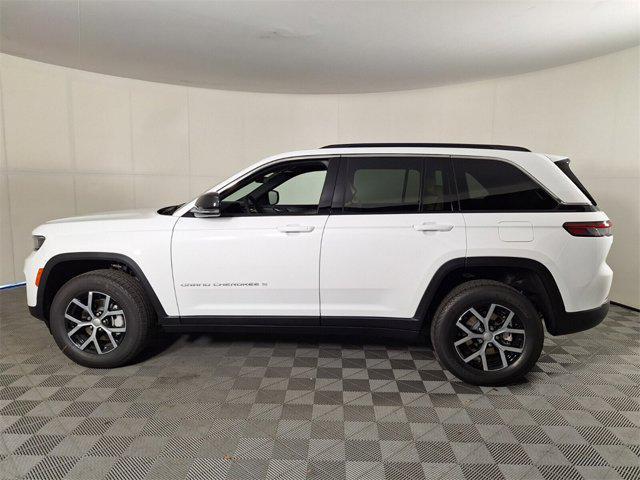 new 2025 Jeep Grand Cherokee car, priced at $34,415