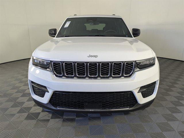 new 2025 Jeep Grand Cherokee car, priced at $32,802
