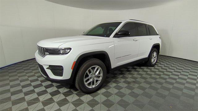 new 2025 Jeep Grand Cherokee car, priced at $32,802