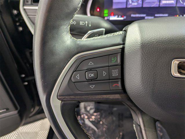used 2022 Jeep Grand Cherokee car, priced at $29,300
