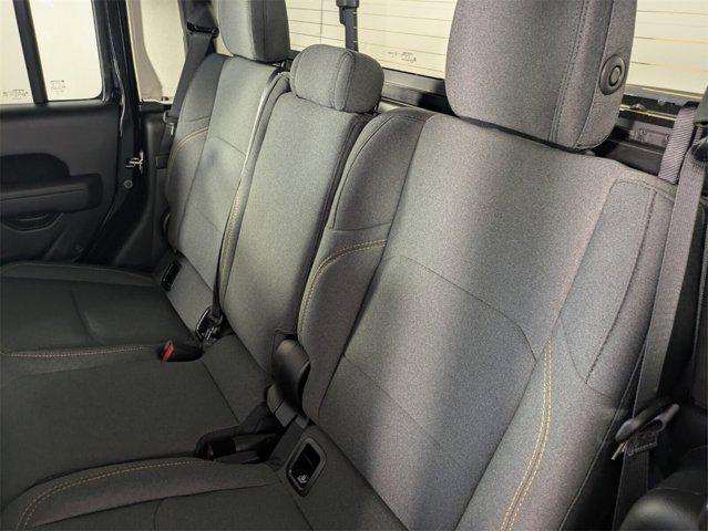 new 2025 Jeep Gladiator car, priced at $40,815