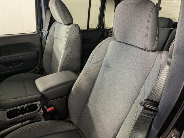 new 2025 Jeep Gladiator car, priced at $40,815