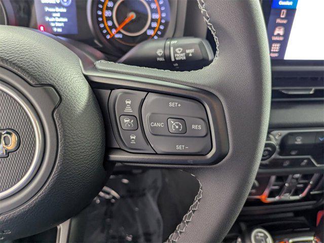 new 2025 Jeep Gladiator car, priced at $40,815